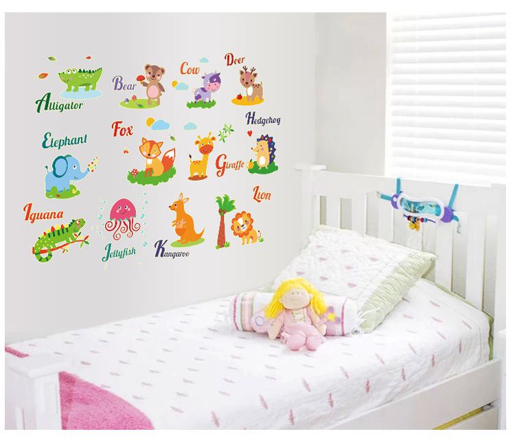 Decal dán tường Dạ quang đàn thú AmyShop DDQ010