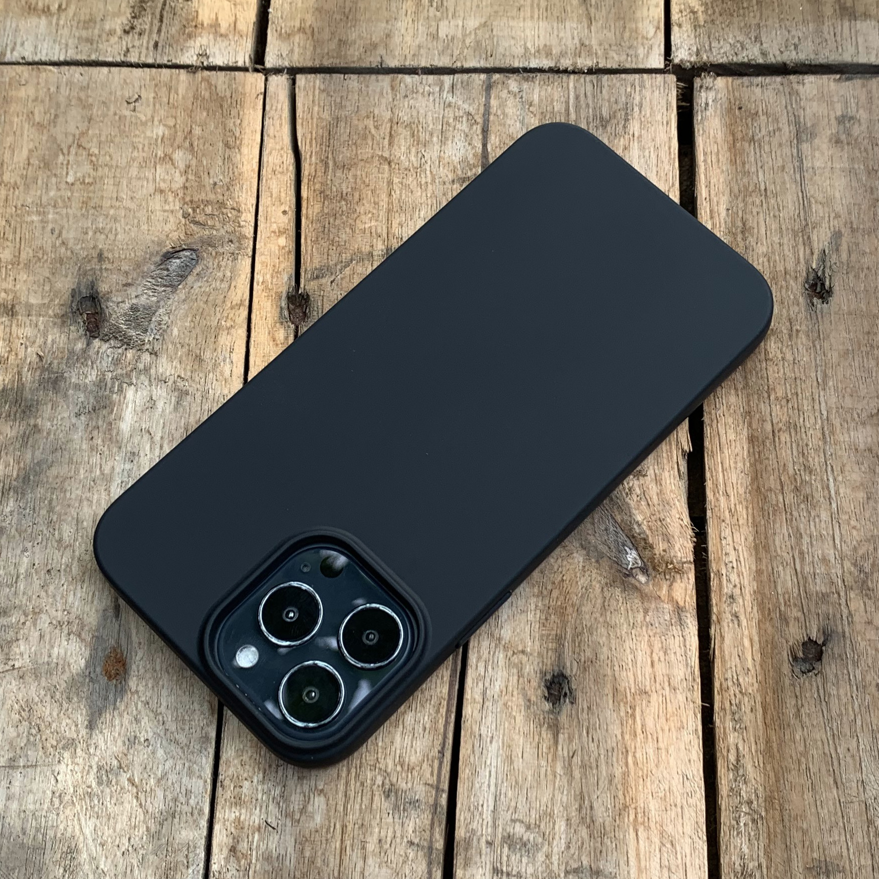 Ốp lưng dẻo mỏng dành cho iPhone 14 / 14 Plus / 14 Pro / 14 Pro Max - Hàng chính hãng