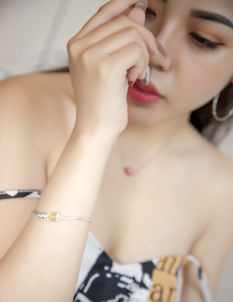 Vòng Tay Phong Thủy Thạch Anh Tóc Vàng Thiên Nhiên AAAA mix Bạc 925, Mạng Thổ - Kim, Món Qùa Trang Sức  Phong Thủy May Mắn Ý Nghĩa  VK002 BlackMount