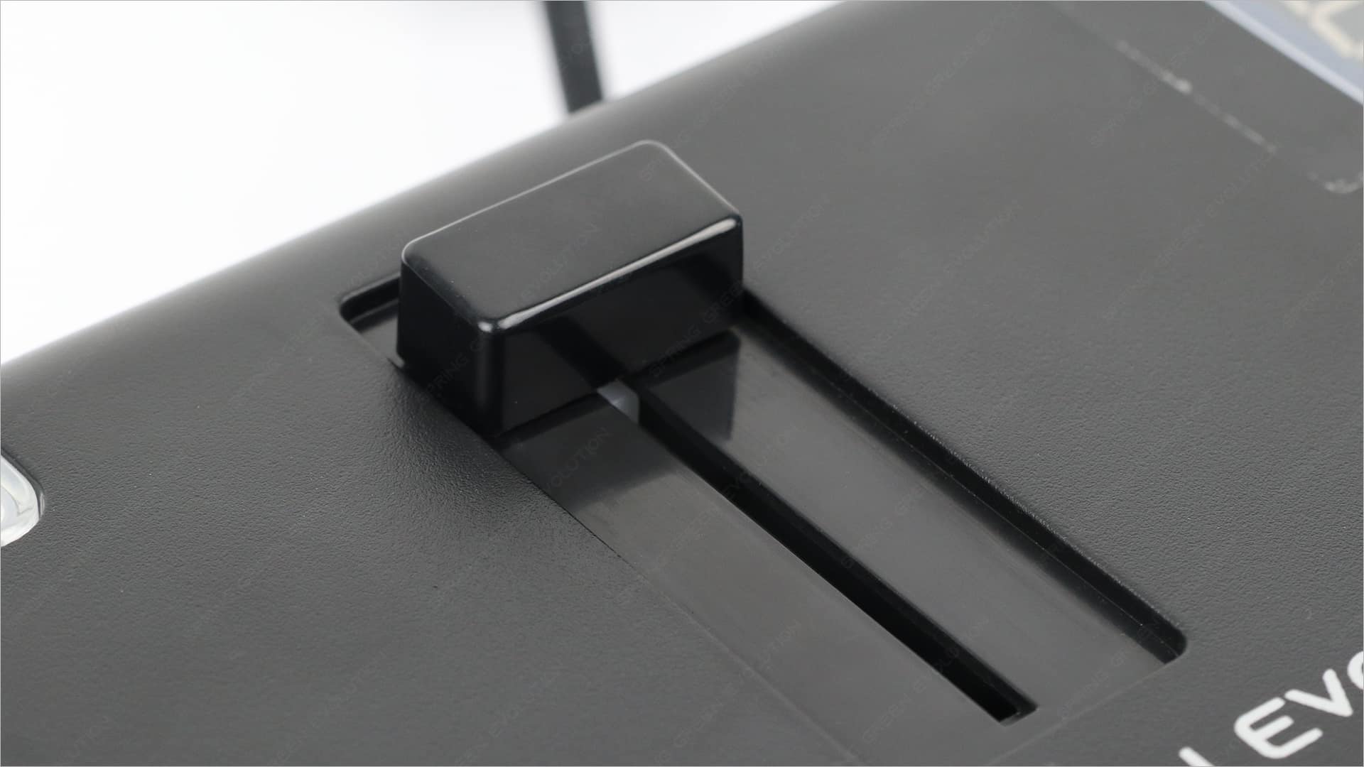 Thanh thu/đẩy lưỡi hút, sử dụng vô cùng đơn giản