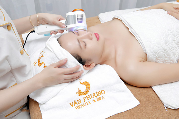 Liệu Trình 60 phút Chăm Sóc Da mặt trẻ hóa, căng bóng da Tại Thẩm Mỹ Viện Văn Phượng