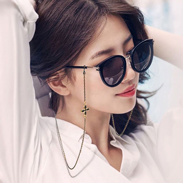 Dây đeo gọng kính thời trang phong cách Hàn Quốc cỏ 4 lá đen