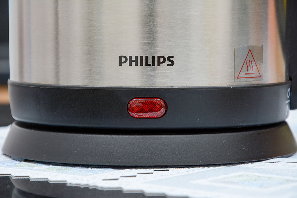 Bình Đun Siêu Tốc Philips HD9306