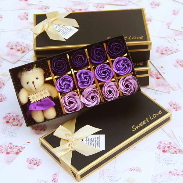 Hộp Quà Hoa Hồng Sáp 12 Bông 3 Màu Sắc Kèm Gấu