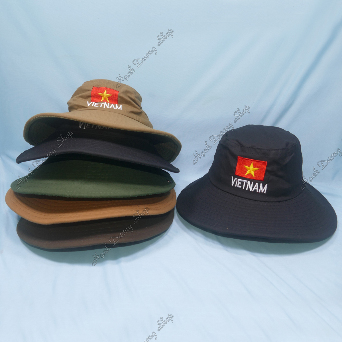 Mũ tai bèo nam vành rộng thêu cờ Việt Nam, chất liệu vải kaki oát mát mẻ, bền chắc - Hạnh Dương