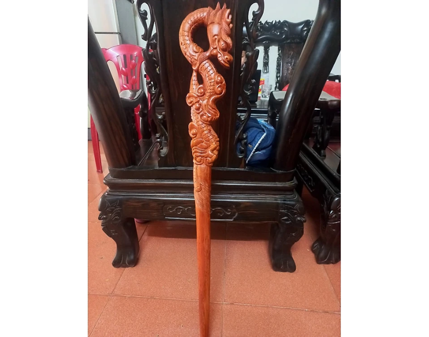 gây đầu rồng gỗ hương