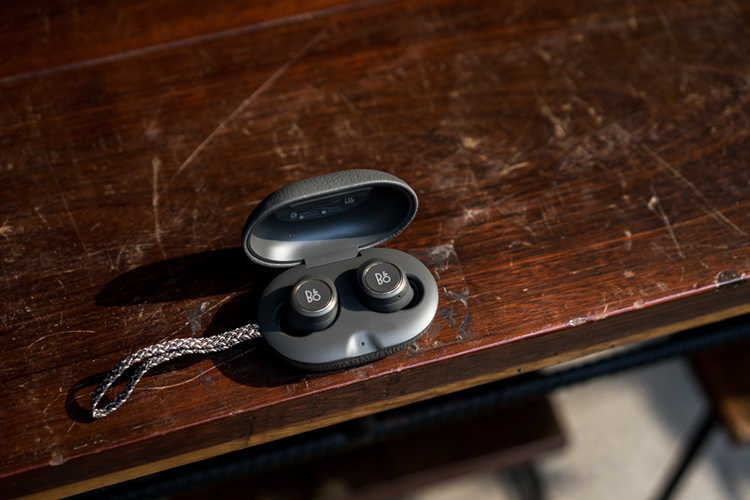 Tai nghe bluetooth BeoPlay E8 Black