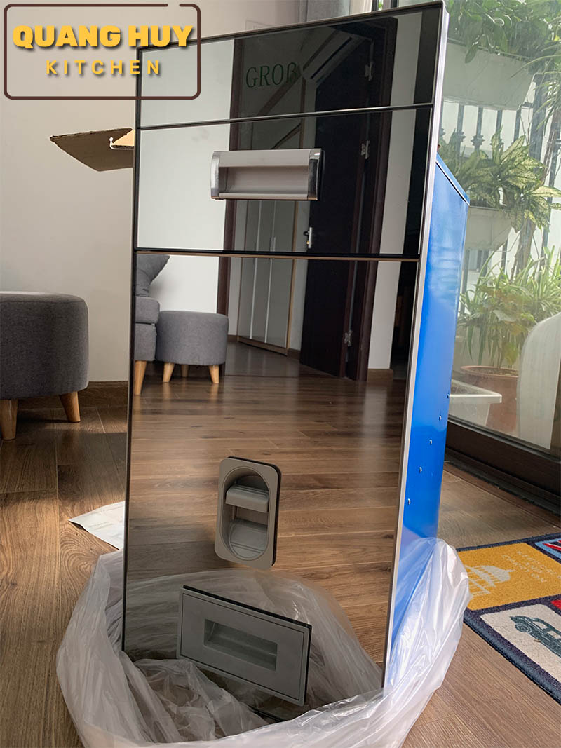 thung-gao-am-tu-mat-guong