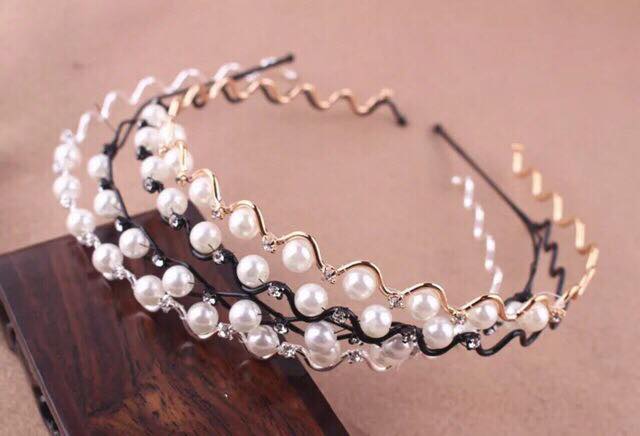 Combo 2 Bờm Tóc Ngọc Trai Nhân Tạo Đính Đá Sang Chảnh