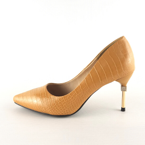 Giay cao got mui nhon van gia da ca sau dinh da si gold vang