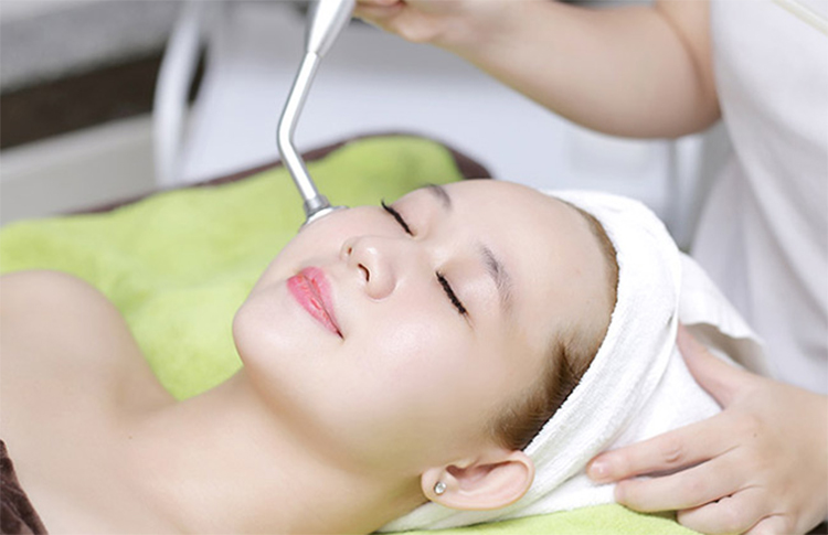 14 Bước Trắng Sáng Da, Sạch Mụn, Mịn Màng Chăm Sóc Da Chuyên Sâu Vitamin C Và oxy Tinh Khiết (90 Phút) Tại Ellis Spa