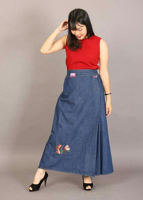 Váy Chống Nắng Jean Thêu Chuồn Chuồn