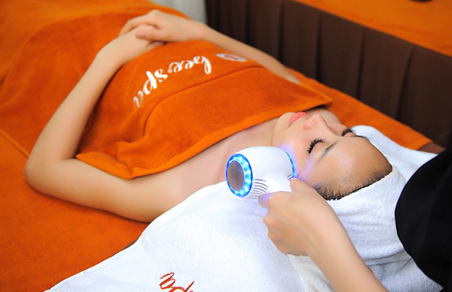 Liệu Trình Tắm Trắng Tại Bee Spa