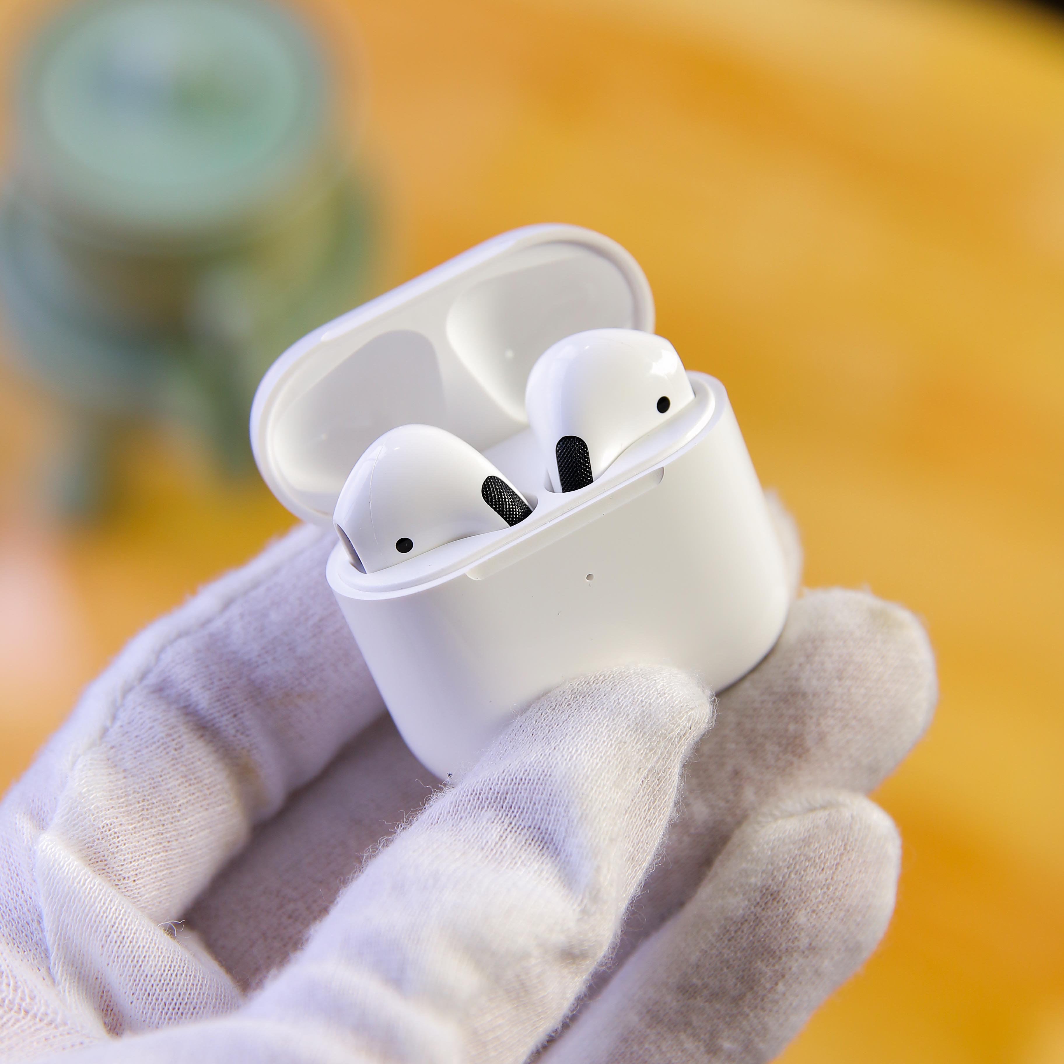 Tai Nghe Không Dây Bluetooth HOCO TWS CES4 V5.0 - Tai Nghe Nhét Tai Tiện Lợi - Cảm Ứng, Định Vị Thông Minh, Hiện Đại - Âm Thanh Chất, Không Gây Nhức Tai - Hàng Nhập Khẩu - TAI000S4W 2