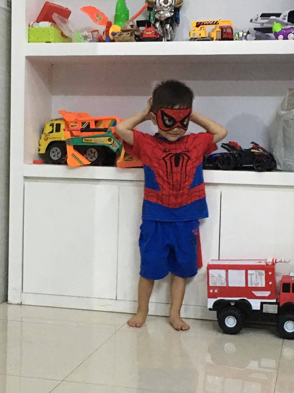 Bộ đồ siêu nhân nhện