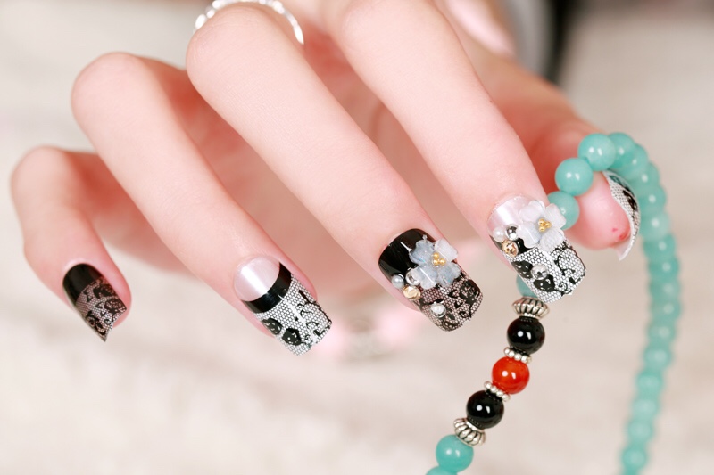 Bộ 24 móng tay giả họa tiết đính đá, nhủ kim tuyến thời trang