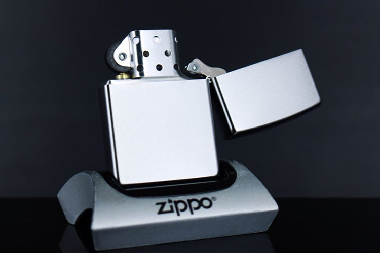 Bật Lửa Zippo 205 I Flame Russia