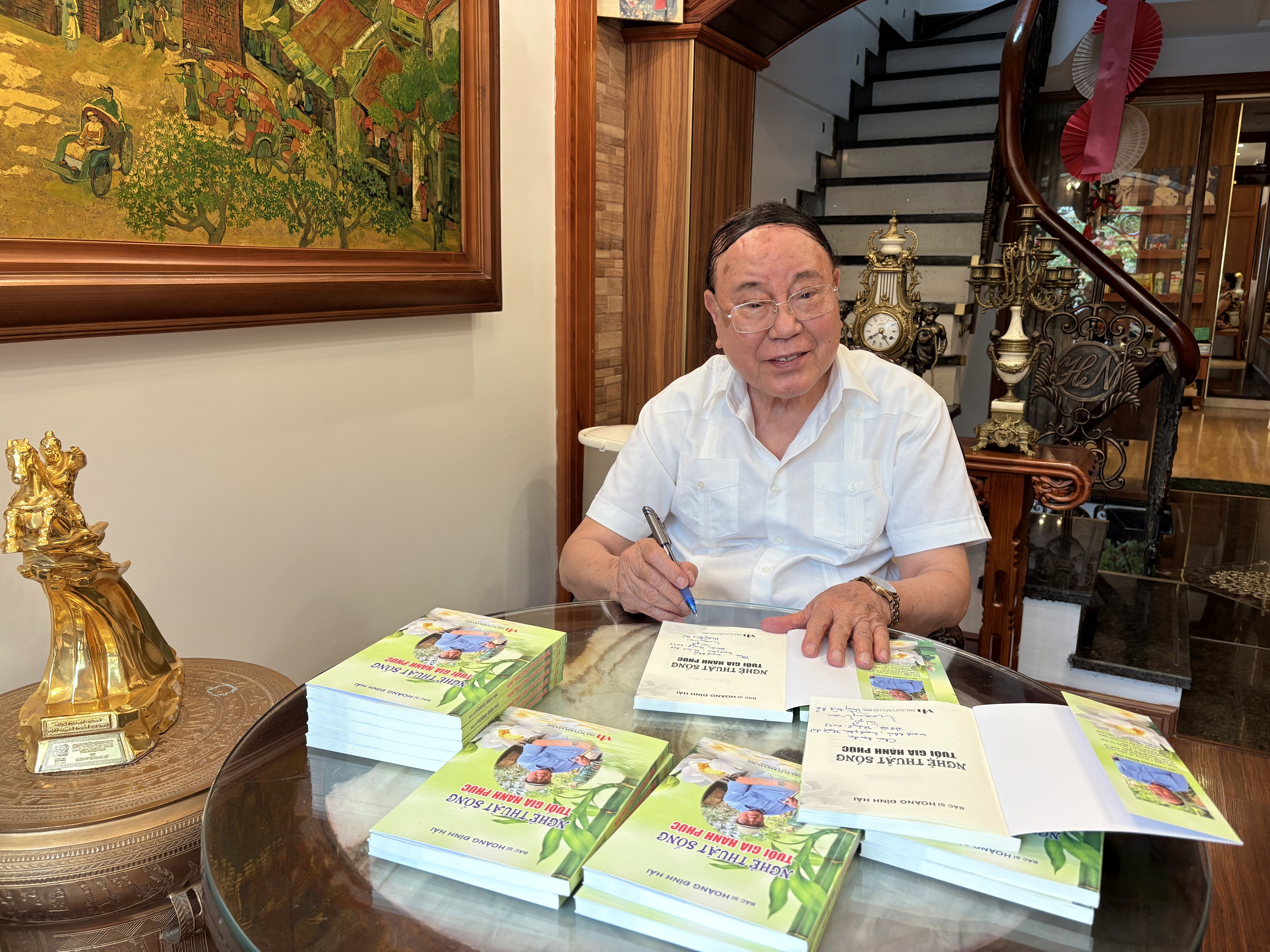 Bác sĩ Hoàng Đình Hải