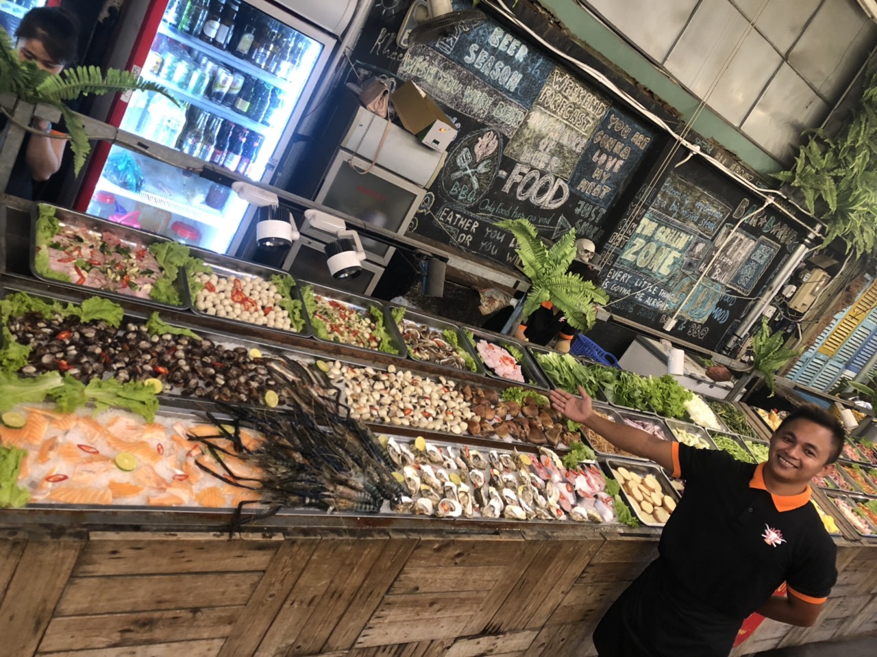 Hell Bull 1 - Buffet Hải Sản 100 Món Tôm Càng Xanh,Hàu Sữa Pháp,Bạch Tuột,Bò,Cá Sấu,Đà Điểu, Lẩu Phong Cách Đức