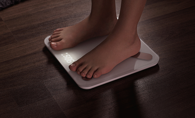 Cân Sức Khỏe Điện Tử YUNMAI 17 Chế Độ Có Kết Nối Bluetooth Và Điều Khiển Qua Ứng Dụng Điện Thoại - Đen