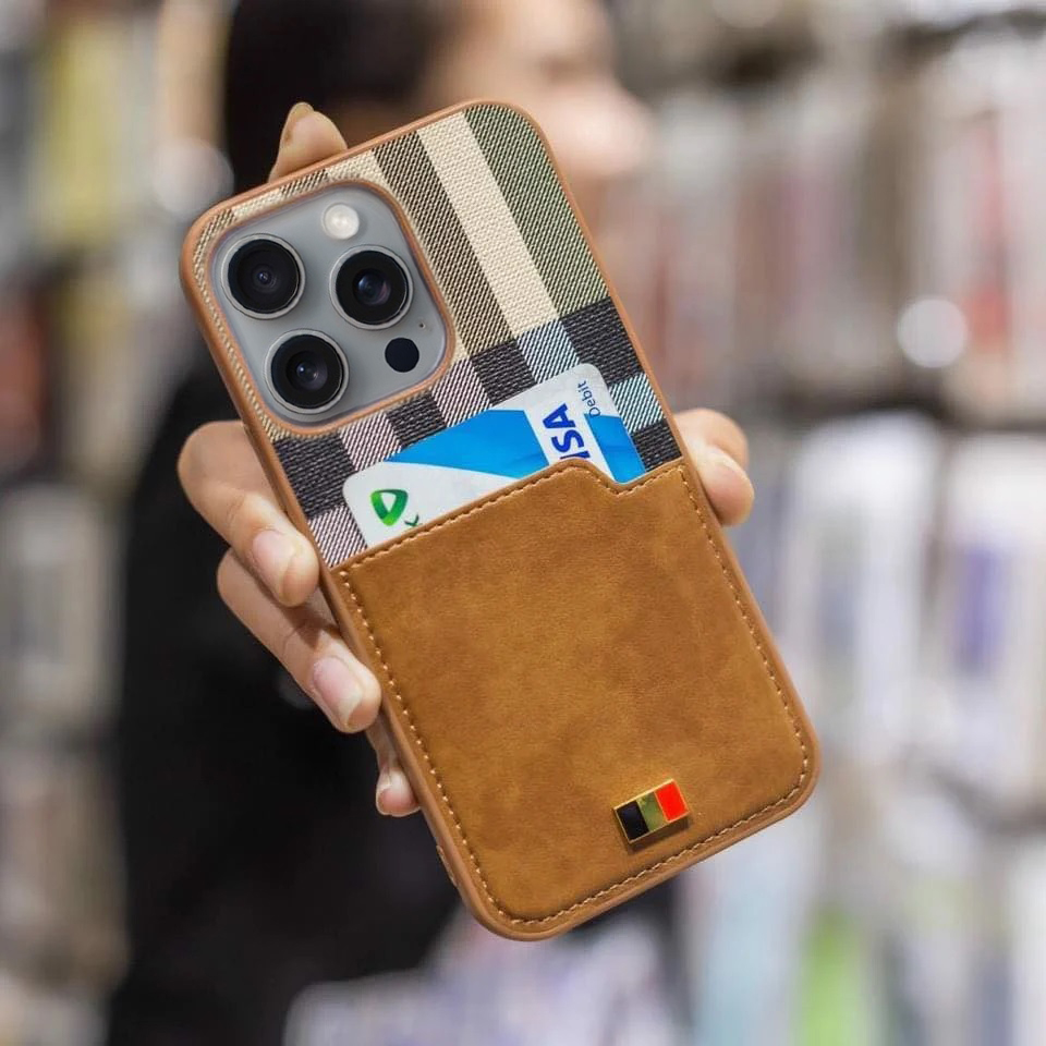 Ốp da kèm ví đựng thẻ Mentor VII cho iPhone 15 Pro Max - Hàng chính hãng