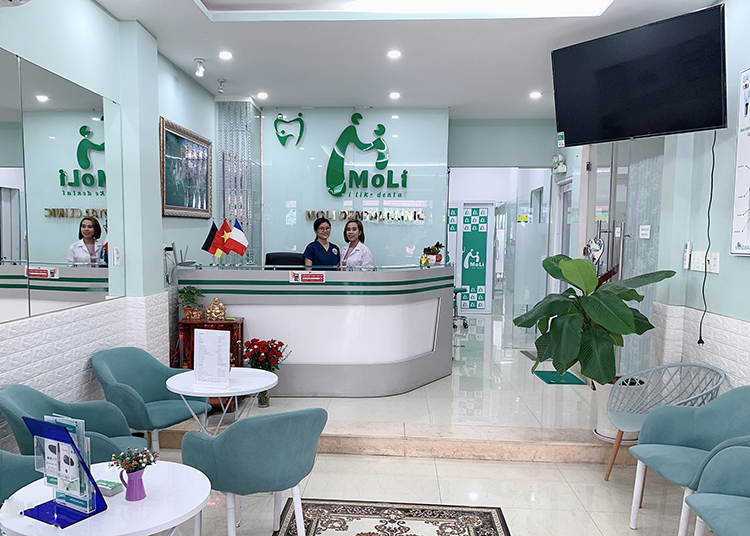 Trám Răng Người Lớn Tại Nha Khoa Moli