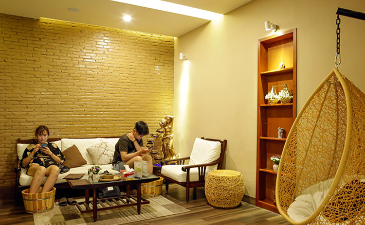 Liệu Trình 80 Phút Chăm Sóc Da Bằng Vitamin C Kết Hợp Đắp Mặt Nạ Thảo Dược (Miễn Tip) Tại Thị Spa