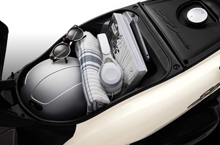 Xe Máy Honda SH Mode 2019 (Phiên bản thời trang) thắng ABS - Trắng ngà