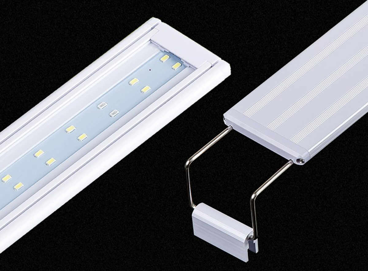 Đèn LED máng bể cá 20-90cm XML Ánh Sáng Trắng cao cấp