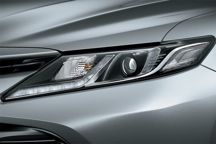 Xe ô tô CAMRY 2.0G BEAUTIFUL MONSTER