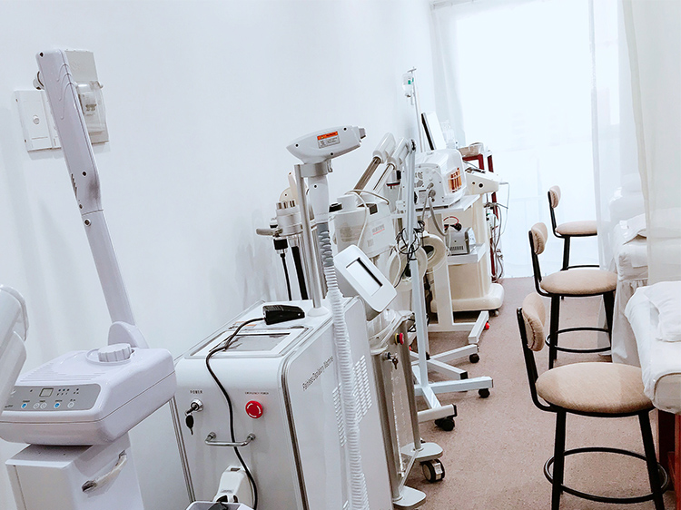 Liệu Trình Triệt Lông Nách Vĩnh Viễn Tại MOH Beauty