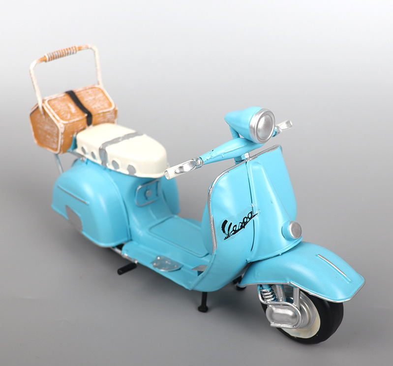 Mô hình vespa cổ mang hoài niệm Công Decor Hà Nội