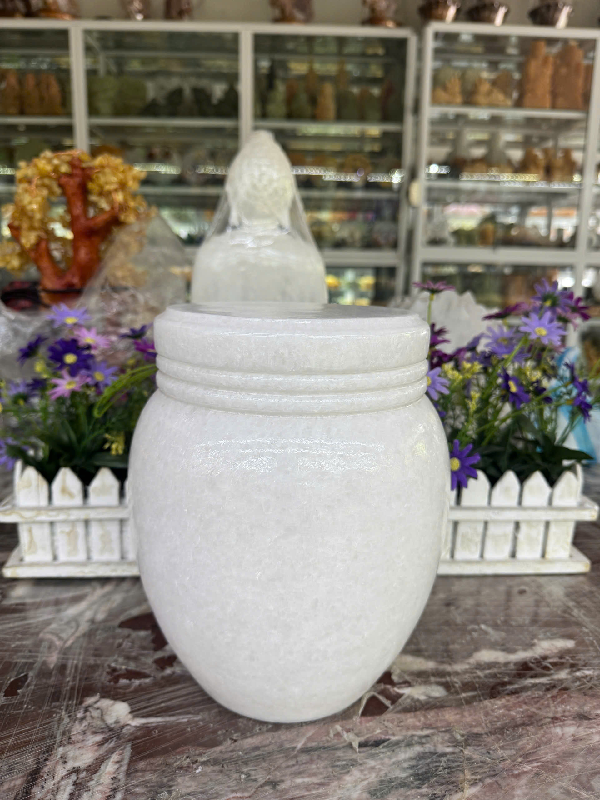 Hủ đưng tro cốt đá cẩm thạch trắng - Cao 25 cm