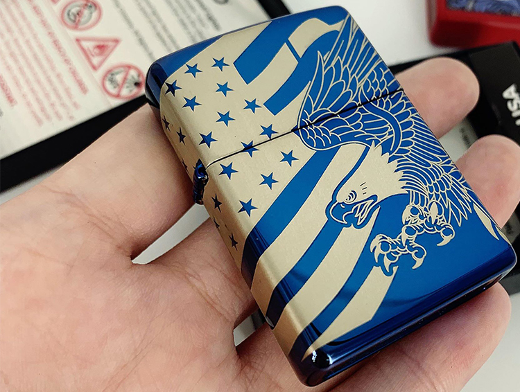 Bật Lửa Zippo 49046 – Zippo Patriotic Design High Polish Blue