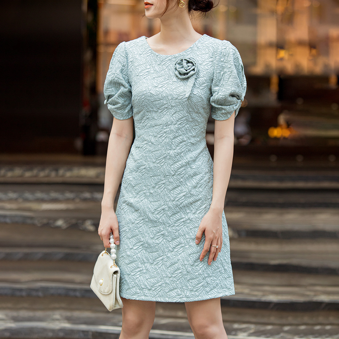 Đầm suông thời trang Eden phối hoa - D426