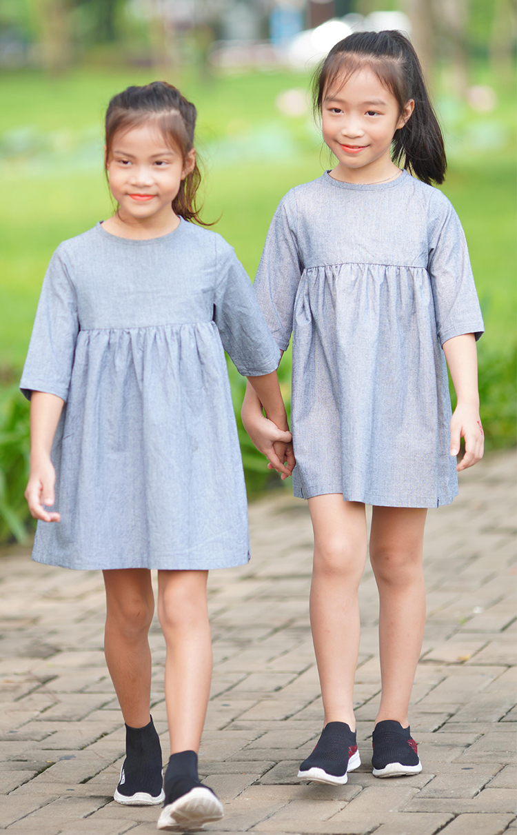 Đầm Bé Gái Tay Dài Buộc Nơ Phía Sau KIKAGND-0005