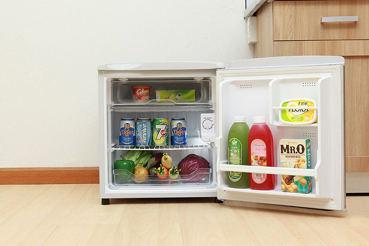 Tủ Lạnh Mini Aqua AQR-55AR (50L) Tủ Lạnh Mini Aqua AQR-55AR (50L)