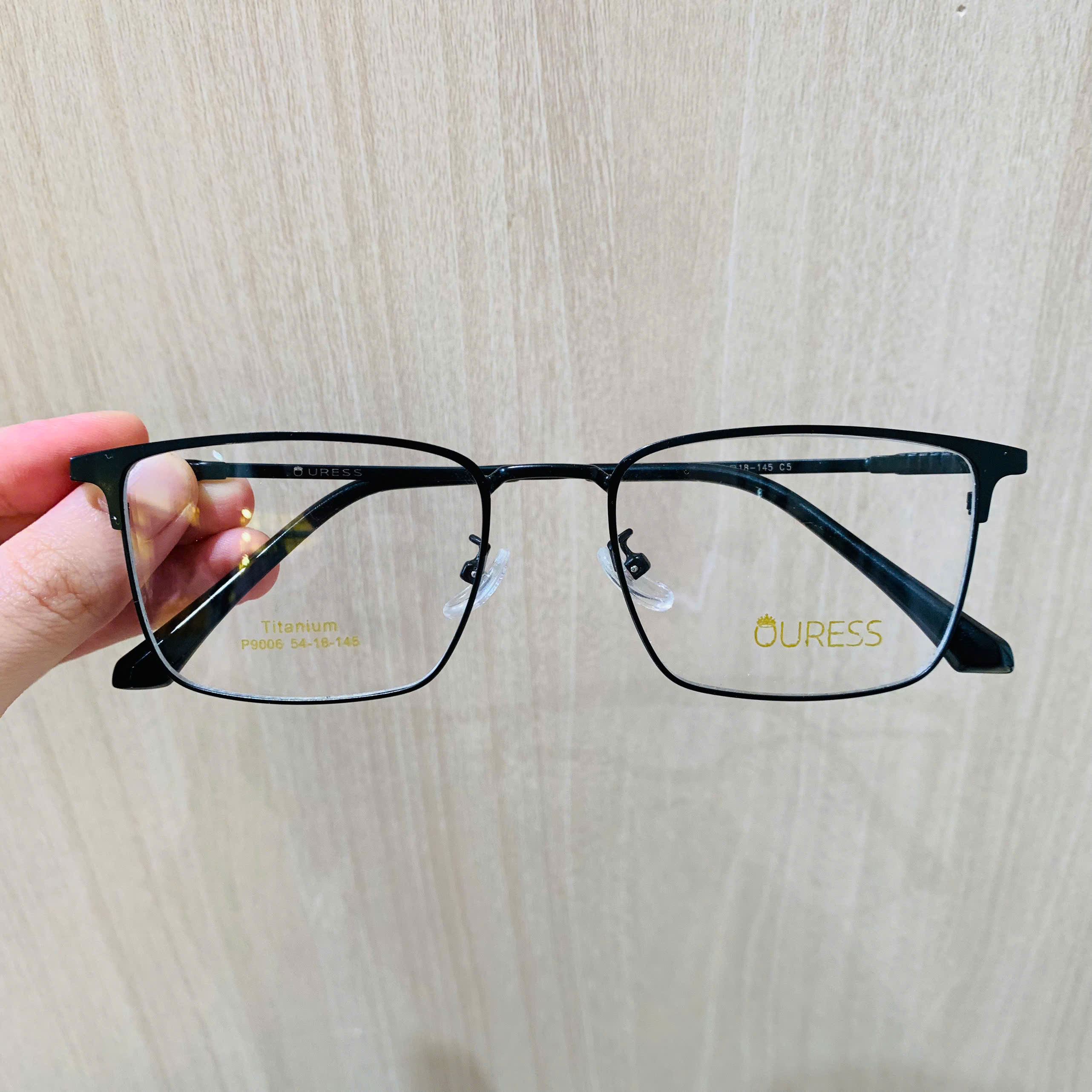 GỌNG KÍNH TITAN NAM (Titanium Pors Men) CHẤT LIỆU VƯỢT TRỘI SIÊU NHẸ SIÊU BỀN – HÀNG CHÍNH HÃNG P9006