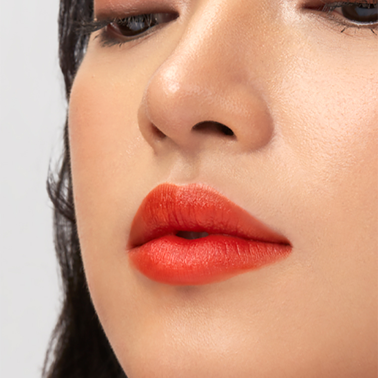 Bộ Đôi Chic Tease : Honest + Quirky - Son Kem Dạng Bấm Loulou