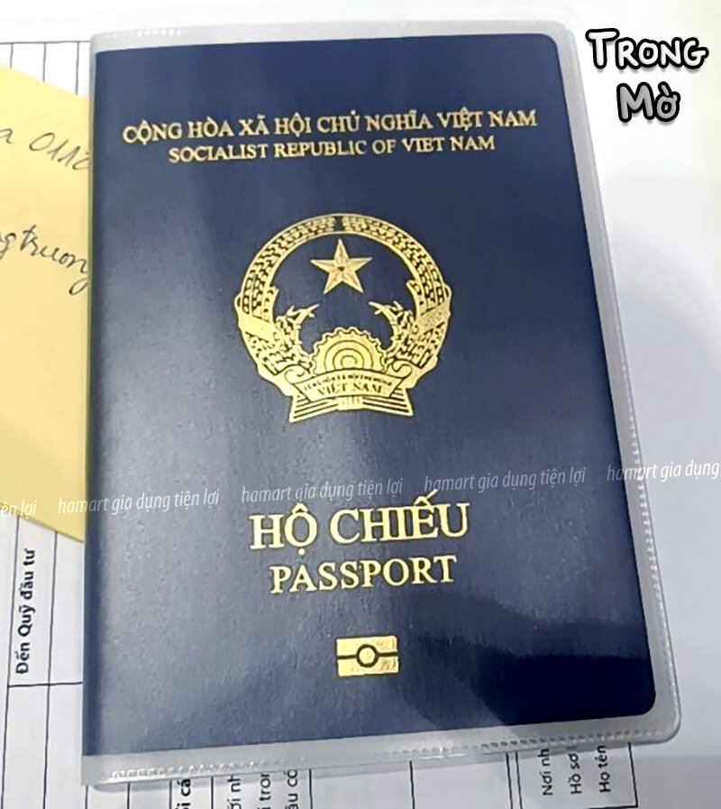 Vỏ Bọc Hộ Chiếu PVC Bao Passport Cover Chống Bụi Bẩn Trong Suốt Có Ngăn Đựng Thẻ Tiện Lợi