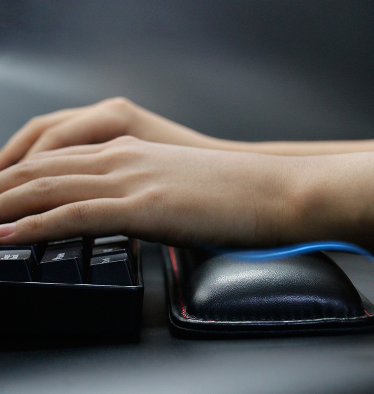 Gối Kê Cổ Tay Dài Chất Liệu Da EXCO BAS17001