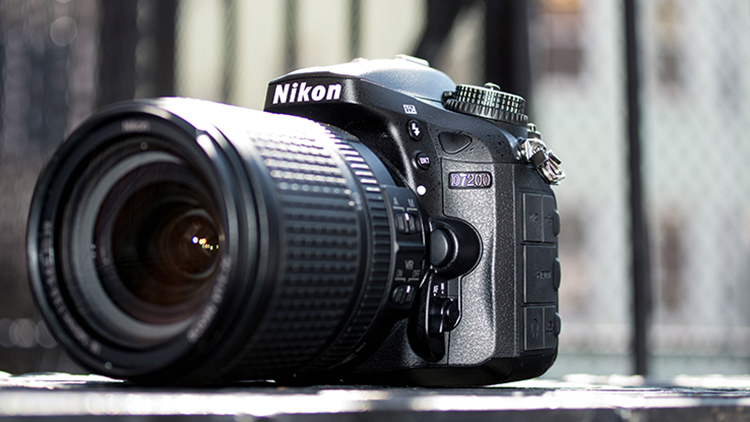 Nikon D7200 Kit 18-140mm (VIC Nikon)