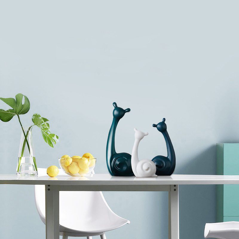 Bộ 3 tượng gốm gia đình ốc sên vui vẻ