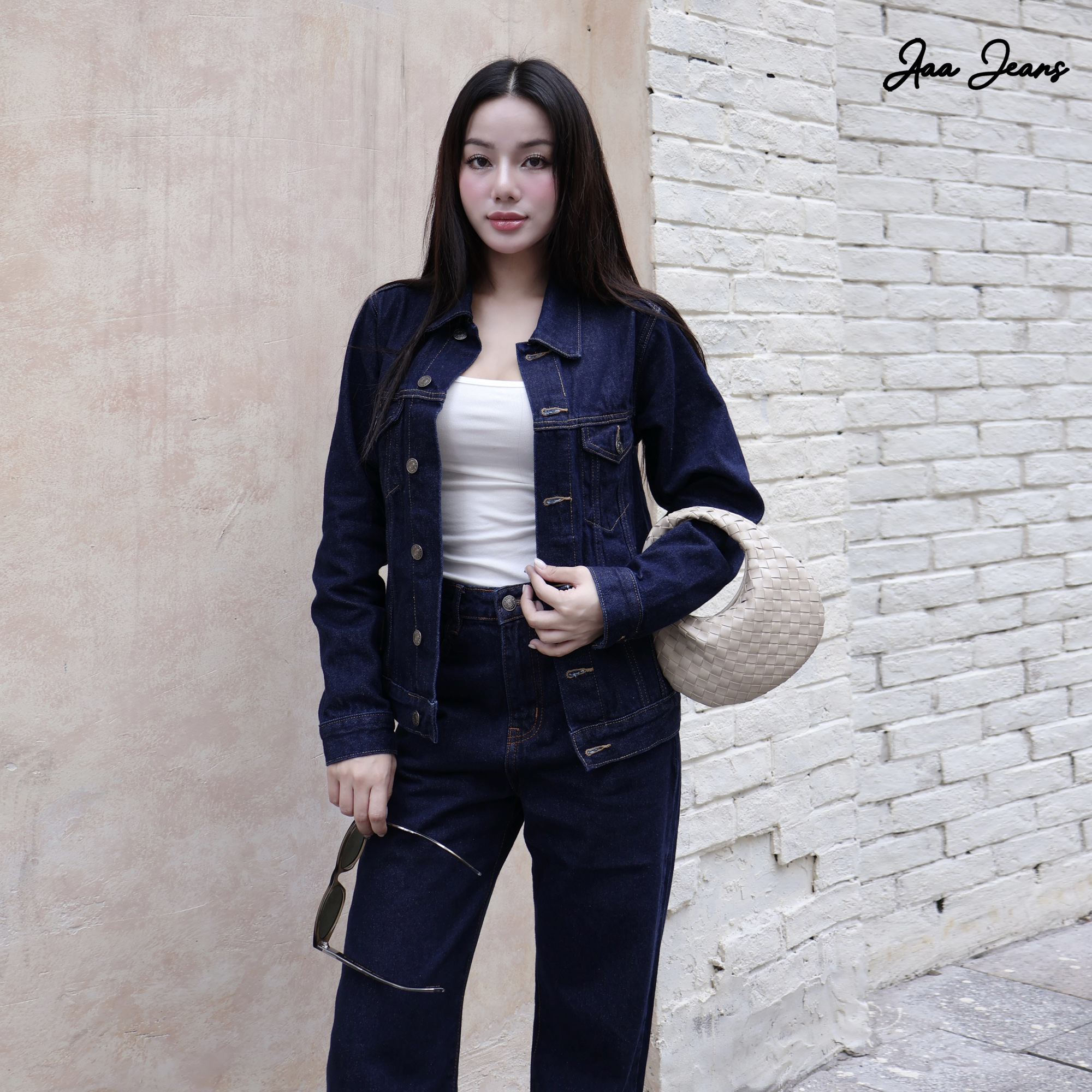 Áo Khoác Jean Nữ Trơn Màu Xanh Đậm Nhạt Aaa Jeans