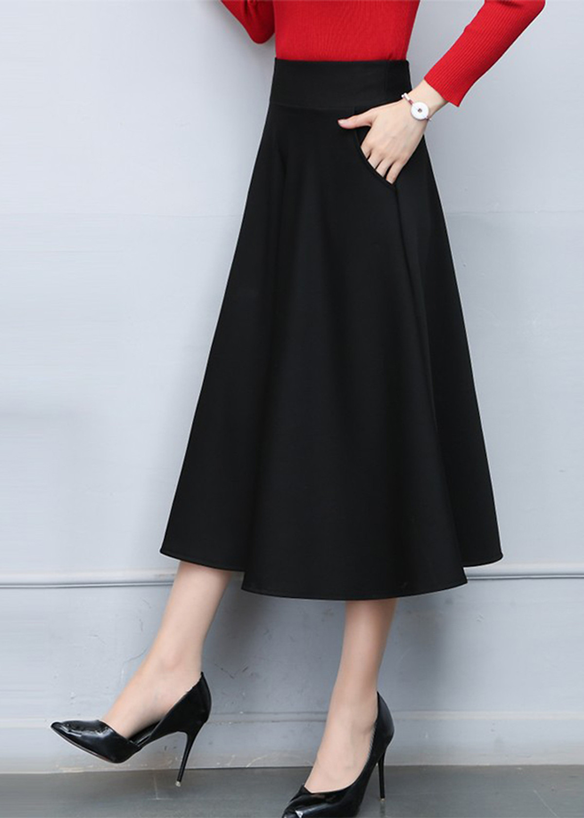 Set áo ren chân váy xòe xếp ly màu đen xinh như thu thảo