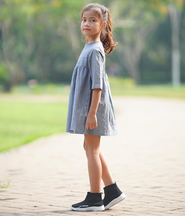 Đầm Bé Gái Tay Dài Buộc Nơ Phía Sau KIKAGND-0005