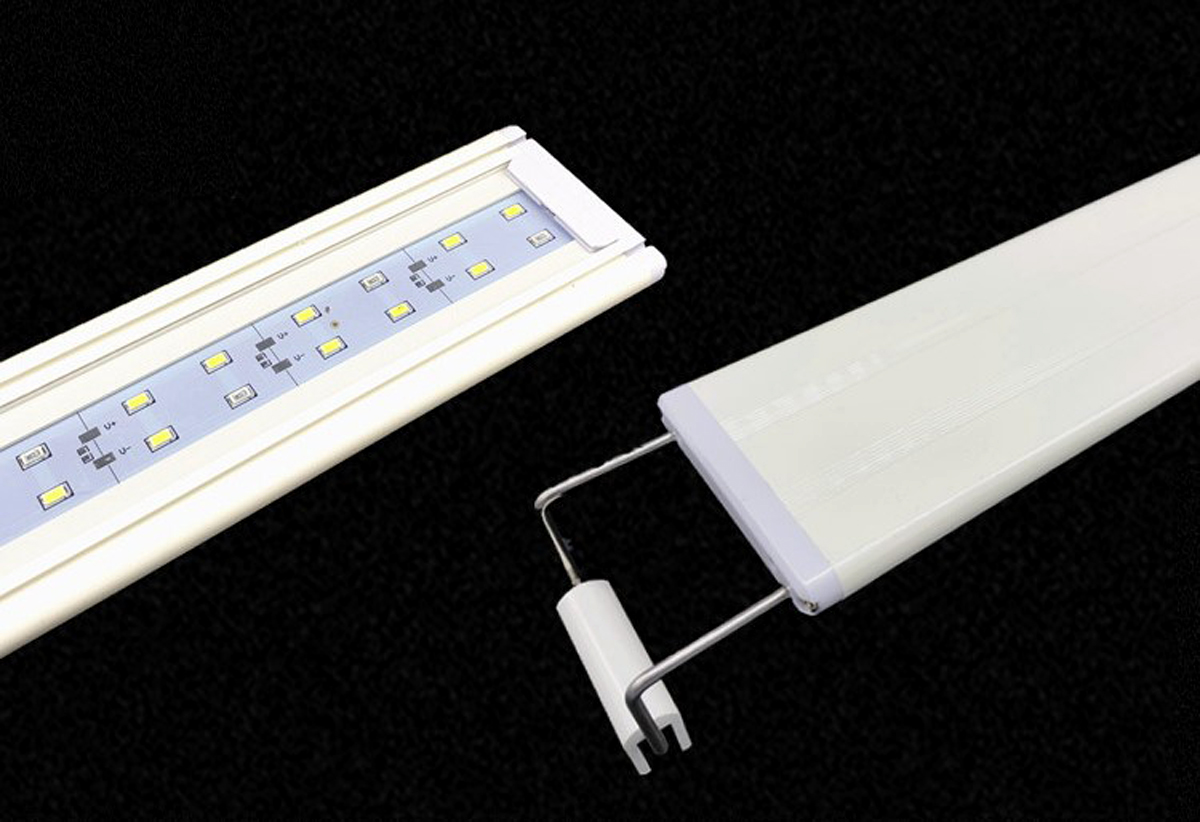 Đèn LED máng bể cá 20-90cm XML Ánh Sáng Trắng cao cấp