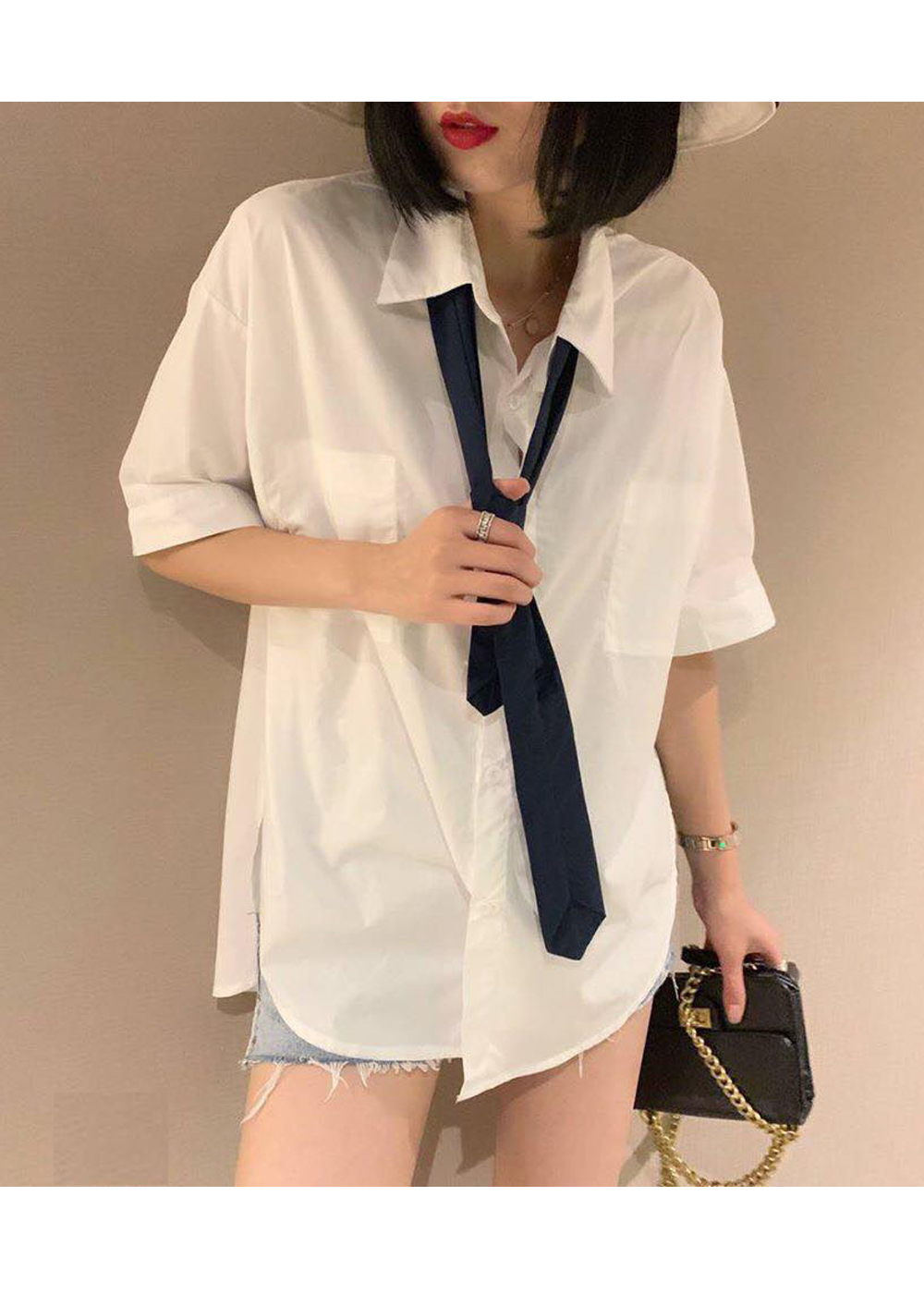 15 cách phối áo sơ mi form rộng nữ và các lỗi cần tránh