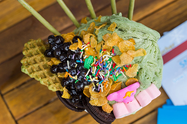 Combo Kem Tuyết Singapore Size BigMax + Trà Sữa Tự Chọn Mát Lạnh, Hấp Dẫn Tại Snow Cup