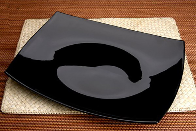 Đĩa Thủy Tinh Luminarc Quadrato Black 19cm